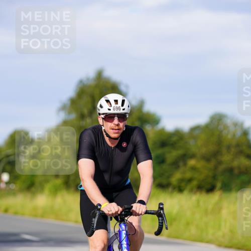 31.08.2025 - Elbe Triathlon Hamburg Michael Burmester http://msf.ph/oto/8668695 31.08.2025 09:48:39 Radfahren 322, 441, 515, 696, 878 meine-sportfotos.de