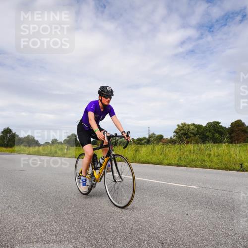 31.08.2025 - Elbe Triathlon Hamburg Michael Burmester http://msf.ph/oto/8668706 31.08.2025 11:22:17 Radfahren 1521, 1527, 1532, 1542, 1581, 1595 meine-sportfotos.de