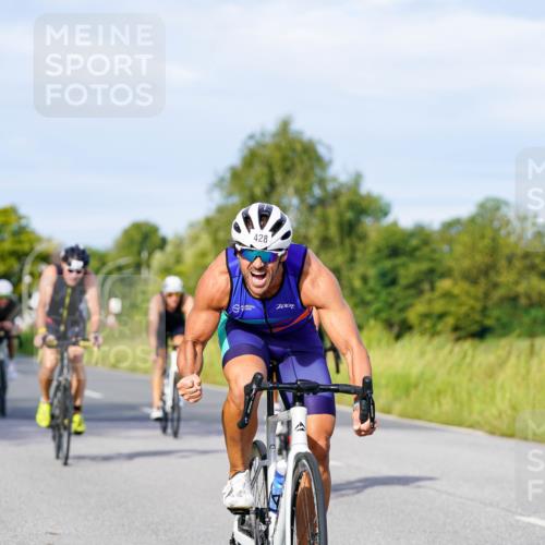 31.08.2025 - Elbe Triathlon Hamburg Michael Burmester http://msf.ph/oto/8668781 31.08.2025 09:49:05 Radfahren 319, 428, 532, 614, 726, 727 meine-sportfotos.de