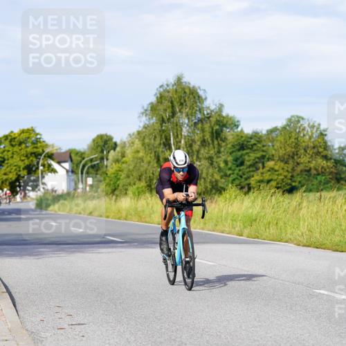 31.08.2025 - Elbe Triathlon Hamburg Michael Burmester http://msf.ph/oto/8668803 31.08.2025 09:49:09 Radfahren 319, 492, 532, 614, 710, 726 meine-sportfotos.de