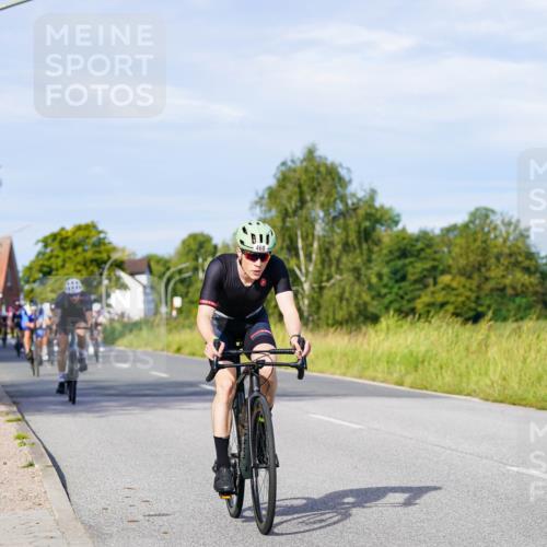 31.08.2025 - Elbe Triathlon Hamburg Michael Burmester http://msf.ph/oto/8668819 31.08.2025 09:49:17 Radfahren 310, 330, 412, 416, 468, 492, 595, 603, 658, 710, 778 meine-sportfotos.de