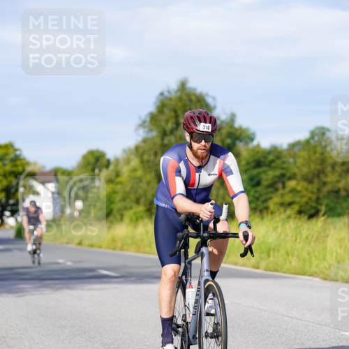 31.08.2025 - Elbe Triathlon Hamburg Michael Burmester http://msf.ph/oto/8668854 31.08.2025 09:49:23 Radfahren 173, 310, 330, 412, 422, 537, 595, 603, 658, 762, 778 meine-sportfotos.de