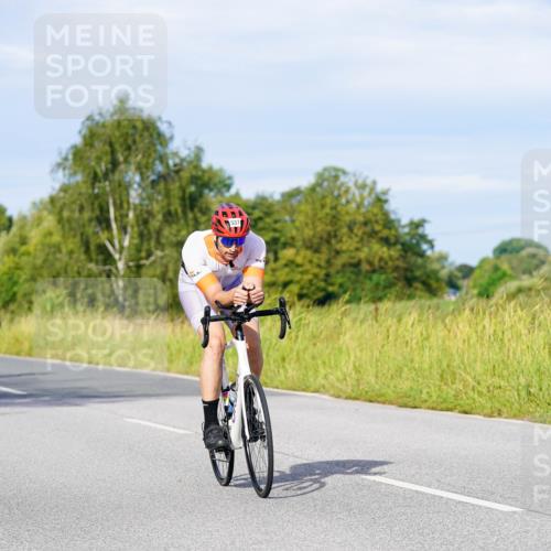 31.08.2025 - Elbe Triathlon Hamburg Michael Burmester http://msf.ph/oto/8668877 31.08.2025 09:49:30 Radfahren 365, 410, 422, 426, 430, 537, 594, 783 meine-sportfotos.de