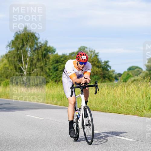 31.08.2025 - Elbe Triathlon Hamburg Michael Burmester http://msf.ph/oto/8668879 31.08.2025 09:49:30 Radfahren 365, 410, 422, 426, 430, 537, 594, 783 meine-sportfotos.de