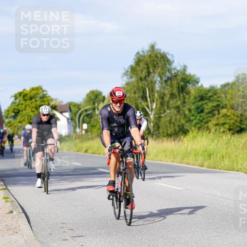 31.08.2025 - Elbe Triathlon Hamburg Michael Burmester http://msf.ph/oto/8668888 31.08.2025 09:49:32 Radfahren 365, 410, 422, 426, 430, 537, 594, 783, 834, 892 meine-sportfotos.de