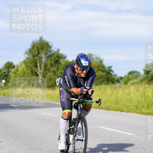 31.08.2025 - Elbe Triathlon Hamburg Michael Burmester http://msf.ph/oto/8668924 31.08.2025 09:49:39 Radfahren 410, 834, 892, 914 meine-sportfotos.de