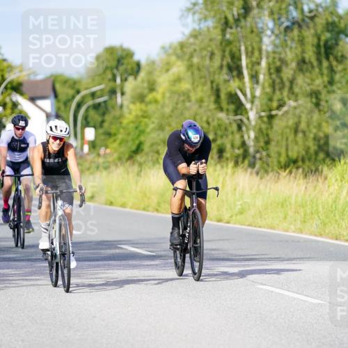 31.08.2025 - Elbe Triathlon Hamburg Michael Burmester http://msf.ph/oto/8668985 31.08.2025 09:50:09 Radfahren 638, 671, 824, 863, 871, 926 meine-sportfotos.de