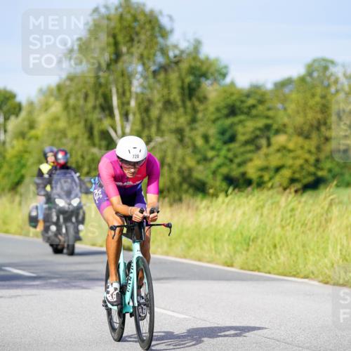 31.08.2025 - Elbe Triathlon Hamburg Michael Burmester http://msf.ph/oto/8669063 31.08.2025 09:50:38 Radfahren 250, 612, 728, 766, 907 meine-sportfotos.de