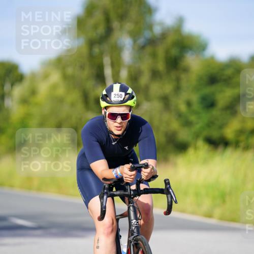 31.08.2025 - Elbe Triathlon Hamburg Michael Burmester http://msf.ph/oto/8669081 31.08.2025 09:50:43 Radfahren 250, 470, 730, 735, 766, 832, 861, 907 meine-sportfotos.de