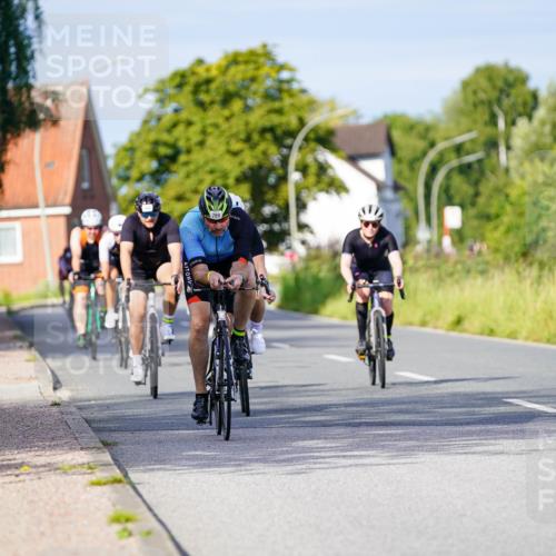 31.08.2025 - Elbe Triathlon Hamburg Michael Burmester http://msf.ph/oto/8669195 31.08.2025 09:51:28 Radfahren 446, 447, 557, 693, 769, 796, 801, 814, 818, 879 meine-sportfotos.de