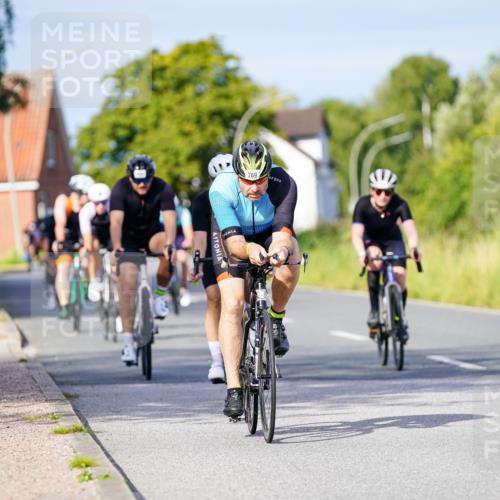 31.08.2025 - Elbe Triathlon Hamburg Michael Burmester http://msf.ph/oto/8669198 31.08.2025 09:51:29 Radfahren 446, 447, 557, 693, 752, 769, 796, 801, 814, 818, 836, 879 meine-sportfotos.de