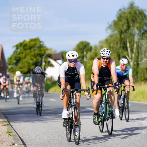 31.08.2025 - Elbe Triathlon Hamburg Michael Burmester http://msf.ph/oto/8669207 31.08.2025 09:51:32 Radfahren 372, 435, 446, 493, 529, 557, 693, 752, 769, 801, 814, 818, 836, 879 meine-sportfotos.de