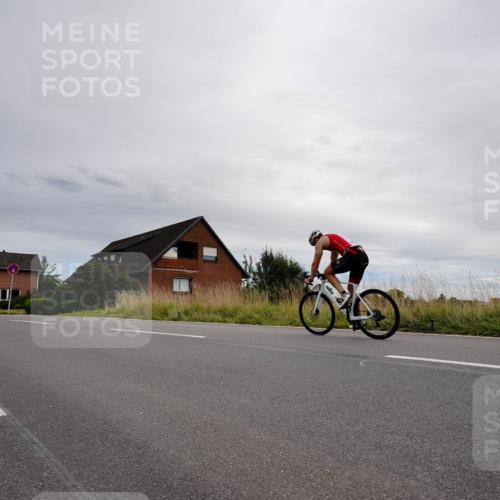 31.08.2025 - Elbe Triathlon Hamburg Michael Burmester http://msf.ph/oto/8669219 31.08.2025 14:12:12 Radfahren 146 meine-sportfotos.de