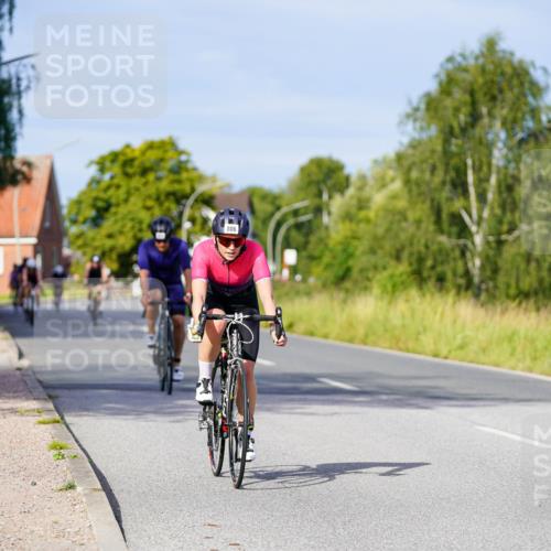 31.08.2025 - Elbe Triathlon Hamburg Michael Burmester http://msf.ph/oto/8669273 31.08.2025 09:51:49 Radfahren 390, 561, 651, 806 meine-sportfotos.de