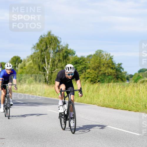 31.08.2025 - Elbe Triathlon Hamburg Michael Burmester http://msf.ph/oto/8669309 31.08.2025 09:52:05 Radfahren 403, 479 meine-sportfotos.de