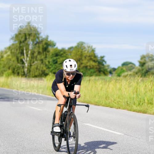 31.08.2025 - Elbe Triathlon Hamburg Michael Burmester http://msf.ph/oto/8669323 31.08.2025 09:52:13 Radfahren 297, 642, 703, 747, 854, 895 meine-sportfotos.de