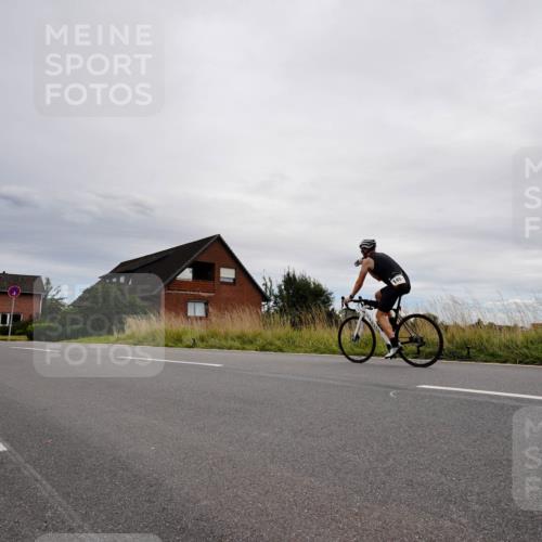 31.08.2025 - Elbe Triathlon Hamburg Michael Burmester http://msf.ph/oto/8669337 31.08.2025 14:15:07 Radfahren  meine-sportfotos.de