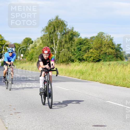 31.08.2025 - Elbe Triathlon Hamburg Michael Burmester http://msf.ph/oto/8669388 31.08.2025 09:52:32 Radfahren 327, 575, 789 meine-sportfotos.de