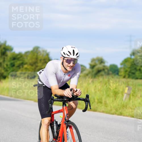 31.08.2025 - Elbe Triathlon Hamburg Michael Burmester http://msf.ph/oto/8669403 31.08.2025 09:52:41 Radfahren 424, 606, 611, 741, 788 meine-sportfotos.de
