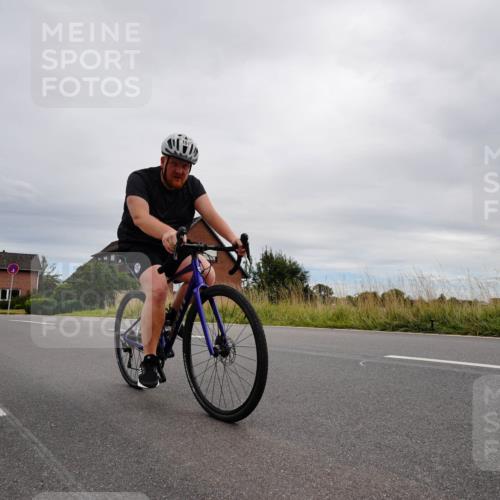 31.08.2025 - Elbe Triathlon Hamburg Michael Burmester http://msf.ph/oto/8669469 31.08.2025 14:19:22 Radfahren 126, 132, 151 meine-sportfotos.de