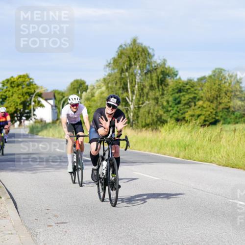 31.08.2025 - Elbe Triathlon Hamburg Michael Burmester http://msf.ph/oto/8669499 31.08.2025 09:53:11 Radfahren 405, 453, 457, 503, 540, 704 meine-sportfotos.de