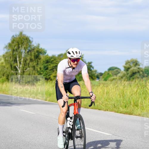 31.08.2025 - Elbe Triathlon Hamburg Michael Burmester http://msf.ph/oto/8669510 31.08.2025 09:53:13 Radfahren 304, 405, 453, 457, 503, 540 meine-sportfotos.de
