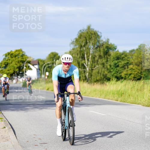 31.08.2025 - Elbe Triathlon Hamburg Michael Burmester http://msf.ph/oto/8669533 31.08.2025 09:53:20 Radfahren 304, 405, 472, 593, 659, 900 meine-sportfotos.de