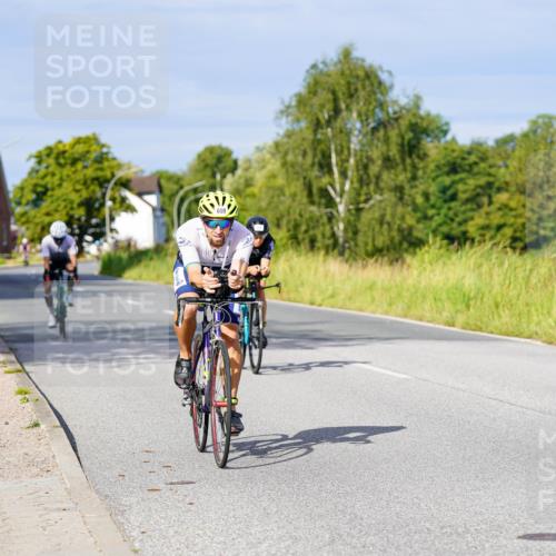 31.08.2025 - Elbe Triathlon Hamburg Michael Burmester http://msf.ph/oto/8669539 31.08.2025 09:53:23 Radfahren 304, 472, 593, 659, 900 meine-sportfotos.de