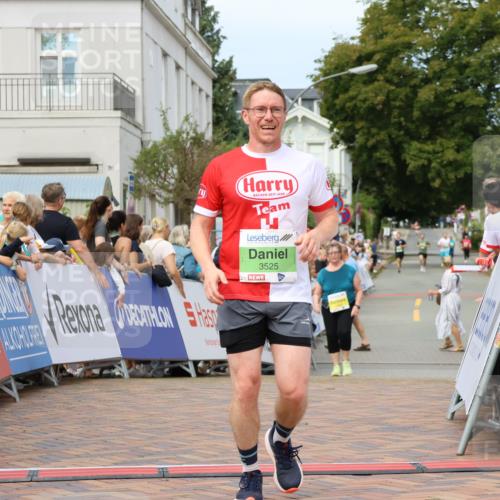 31.08.2025 - 21. Blankeneser Heldenlauf Strokosch-Dieckow http://msf.ph/oto/8669551 31.08.2025 10:55:06 Ziel 3342, 3525 meine-sportfotos.de