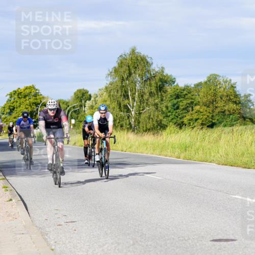 31.08.2025 - Elbe Triathlon Hamburg Michael Burmester http://msf.ph/oto/8669583 31.08.2025 09:53:38 Radfahren 379, 391, 478, 481, 483, 524, 724, 768, 922 meine-sportfotos.de