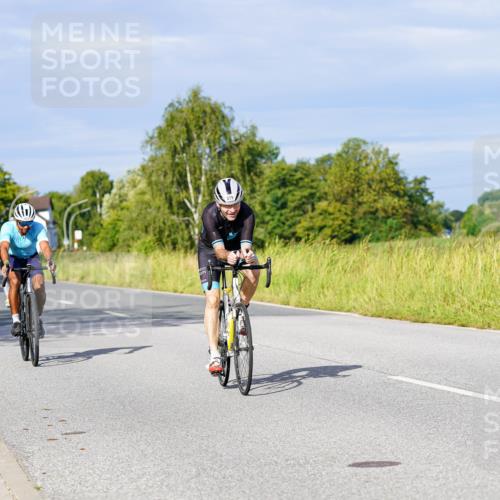 31.08.2025 - Elbe Triathlon Hamburg Michael Burmester http://msf.ph/oto/8669617 31.08.2025 09:53:44 Radfahren 379, 478, 483, 645, 922 meine-sportfotos.de