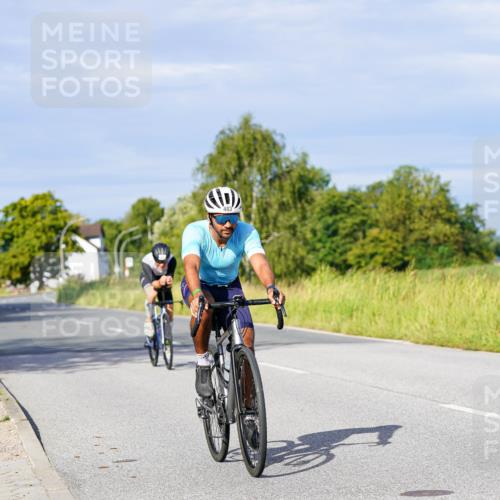 31.08.2025 - Elbe Triathlon Hamburg Michael Burmester http://msf.ph/oto/8669623 31.08.2025 09:53:45 Radfahren 379, 478, 483, 645 meine-sportfotos.de