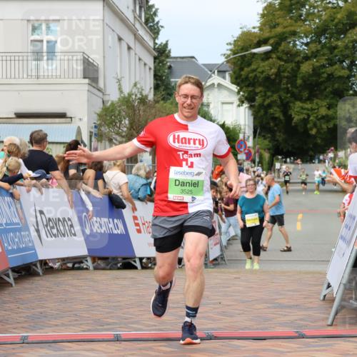 31.08.2025 - 21. Blankeneser Heldenlauf Strokosch-Dieckow http://msf.ph/oto/8669626 31.08.2025 10:55:06 Ziel 3342, 3525 meine-sportfotos.de