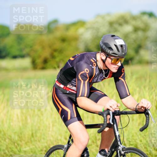 31.08.2025 - Elbe Triathlon Hamburg Michael Burmester http://msf.ph/oto/8669653 31.08.2025 09:54:22 Radfahren 415, 434, 471, 525, 698, 725 meine-sportfotos.de