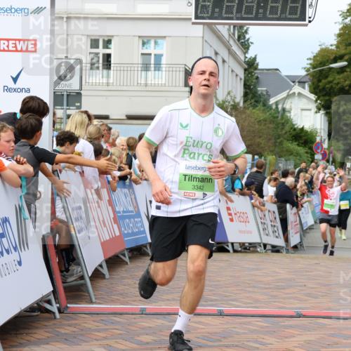 31.08.2025 - 21. Blankeneser Heldenlauf Strokosch-Dieckow http://msf.ph/oto/8669658 31.08.2025 10:55:01 Ziel 3342, 3614, 3615, 3283, 3395, 3525 meine-sportfotos.de