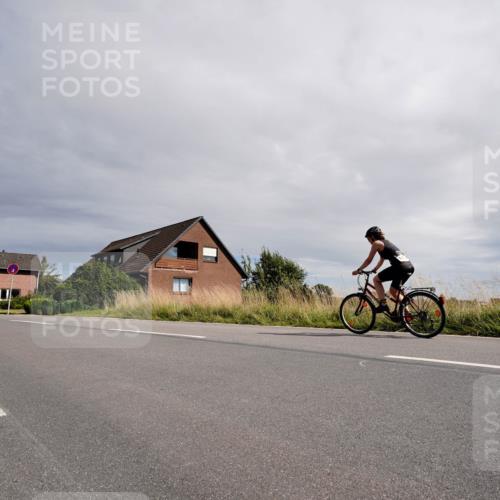 31.08.2025 - Elbe Triathlon Hamburg Michael Burmester http://msf.ph/oto/8669668 31.08.2025 14:42:50 Radfahren  meine-sportfotos.de
