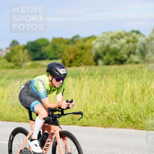 31.08.2025 - Elbe Triathlon Hamburg Michael Burmester http://msf.ph/oto/8669700 31.08.2025 09:54:41 Radfahren 496, 530, 587, 619, 630, 805 meine-sportfotos.de