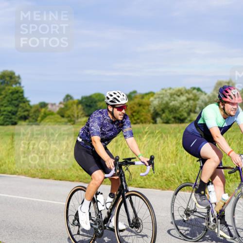 31.08.2025 - Elbe Triathlon Hamburg Michael Burmester http://msf.ph/oto/8669716 31.08.2025 09:54:47 Radfahren 449, 521, 530, 587, 630, 874 meine-sportfotos.de