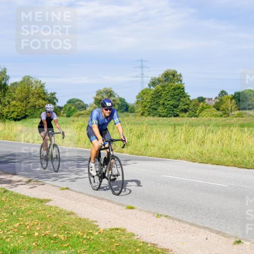 31.08.2025 - Elbe Triathlon Hamburg Michael Burmester http://msf.ph/oto/8669793 31.08.2025 09:55:21 Radfahren 418, 444, 701, 785 meine-sportfotos.de