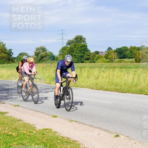 31.08.2025 - Elbe Triathlon Hamburg Michael Burmester http://msf.ph/oto/8669832 31.08.2025 09:55:36 Radfahren 371, 462, 511, 576, 627, 797 meine-sportfotos.de