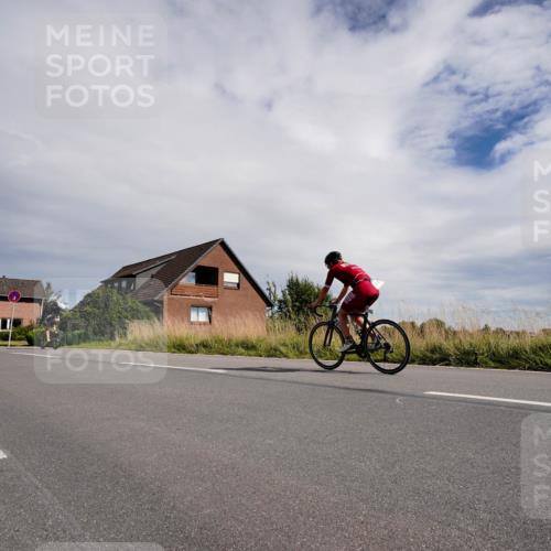 31.08.2025 - Elbe Triathlon Hamburg Michael Burmester http://msf.ph/oto/8669834 31.08.2025 14:50:02 Radfahren 125, 156 meine-sportfotos.de