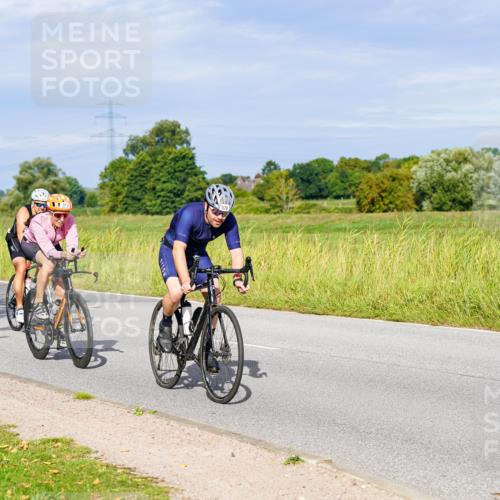 31.08.2025 - Elbe Triathlon Hamburg Michael Burmester http://msf.ph/oto/8669836 31.08.2025 09:55:36 Radfahren 371, 462, 511, 576, 627, 797 meine-sportfotos.de