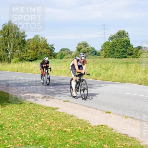 31.08.2025 - Elbe Triathlon Hamburg Michael Burmester http://msf.ph/oto/8669888 31.08.2025 09:56:00 Radfahren 255, 289, 445, 523, 536, 601, 678, 692, 829 meine-sportfotos.de