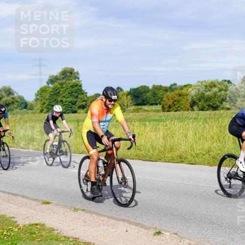 31.08.2025 - Elbe Triathlon Hamburg Michael Burmester http://msf.ph/oto/8669940 31.08.2025 09:56:12 Radfahren 499, 500, 522, 590, 650, 775, 830, 840, 853 meine-sportfotos.de