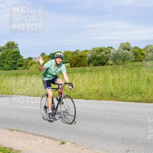 31.08.2025 - Elbe Triathlon Hamburg Michael Burmester http://msf.ph/oto/8669987 31.08.2025 09:56:59 Radfahren 432, 546, 758 meine-sportfotos.de