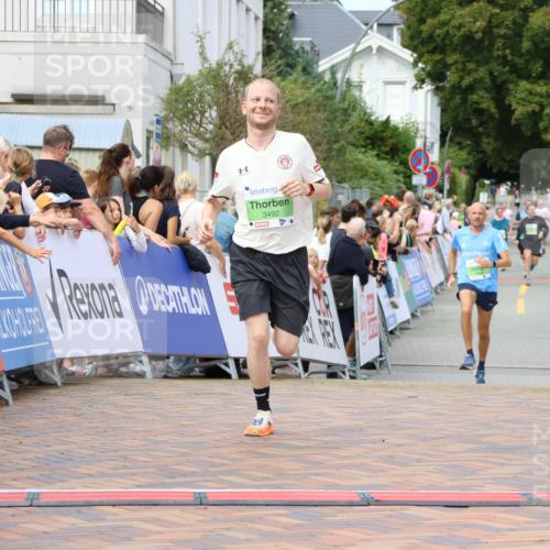 31.08.2025 - 21. Blankeneser Heldenlauf Strokosch-Dieckow http://msf.ph/oto/8669999 31.08.2025 10:54:42 Ziel 3492, 3462 meine-sportfotos.de