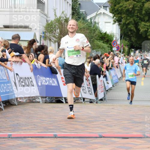 31.08.2025 - 21. Blankeneser Heldenlauf Strokosch-Dieckow http://msf.ph/oto/8670012 31.08.2025 10:54:42 Ziel 3492, 3462 meine-sportfotos.de