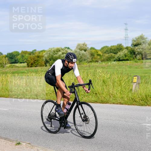 31.08.2025 - Elbe Triathlon Hamburg Michael Burmester http://msf.ph/oto/8670042 31.08.2025 09:57:25 Radfahren 490, 648, 665, 722, 813 meine-sportfotos.de