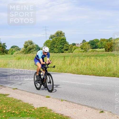 31.08.2025 - Elbe Triathlon Hamburg Michael Burmester http://msf.ph/oto/8670045 31.08.2025 09:57:27 Radfahren 648, 665, 722, 813 meine-sportfotos.de