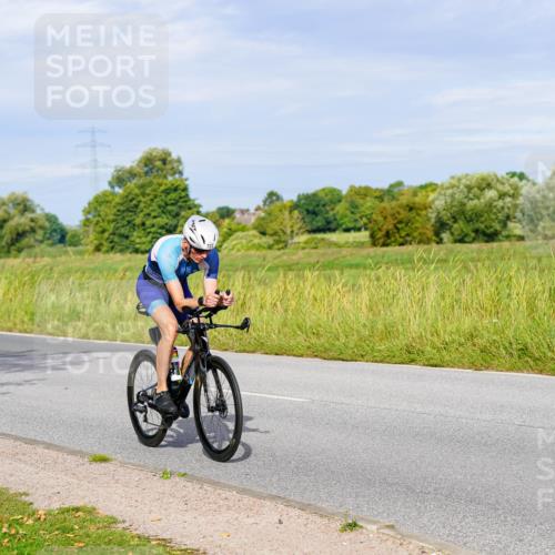 31.08.2025 - Elbe Triathlon Hamburg Michael Burmester http://msf.ph/oto/8670049 31.08.2025 09:57:27 Radfahren 648, 665, 722, 813 meine-sportfotos.de